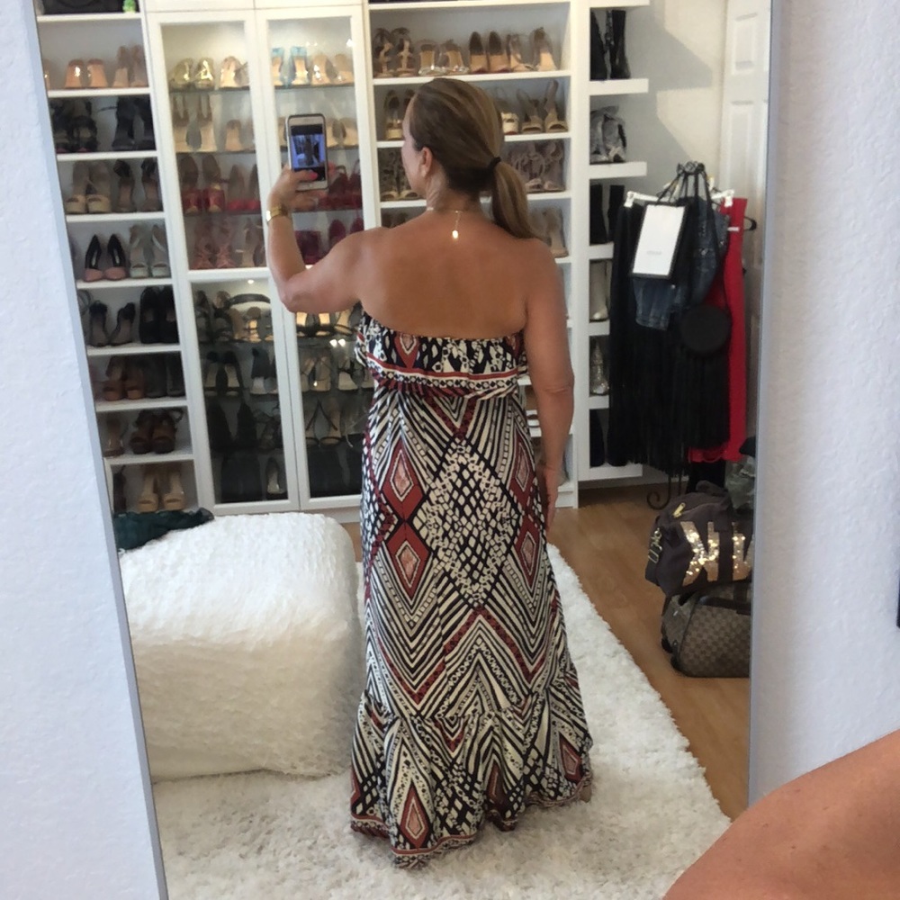 Beautiful Maxi - Picture 2 of 3